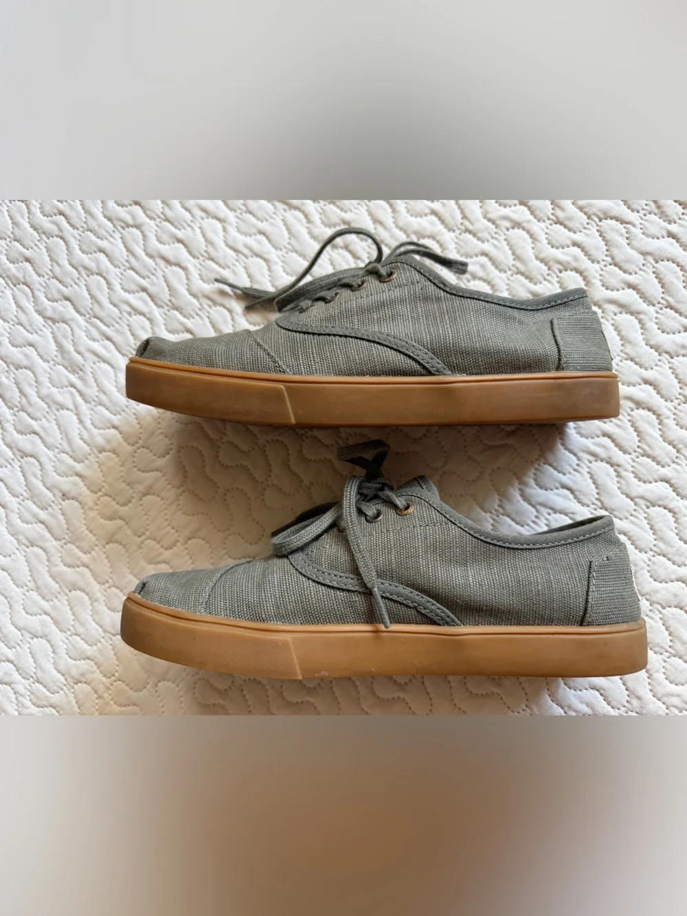 TOMS Men's Sage Olive Canvas Lace-Up Low Top Gum Sole Sneakers 8.5